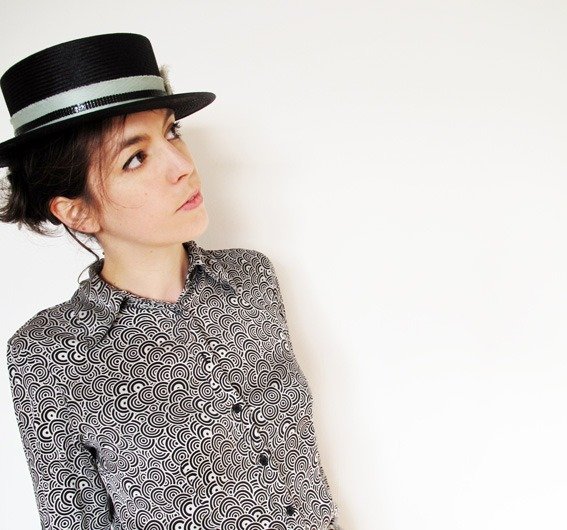 porter chapeau canotier