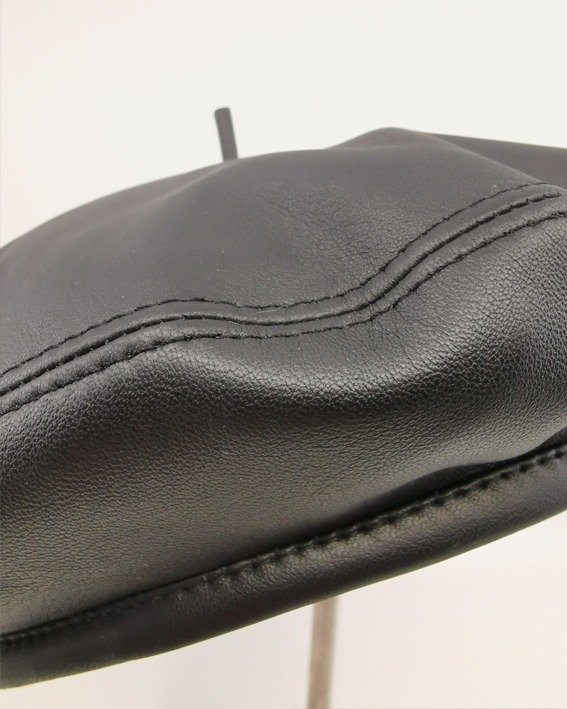 Production Beret Cuir