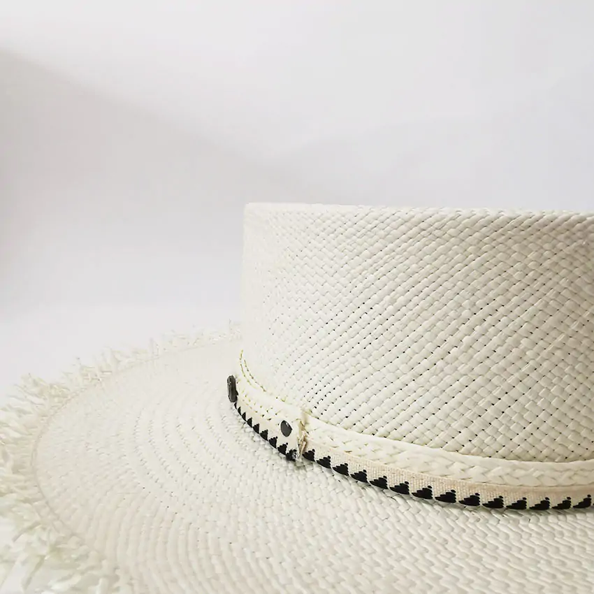 Canotier Panama blanchi