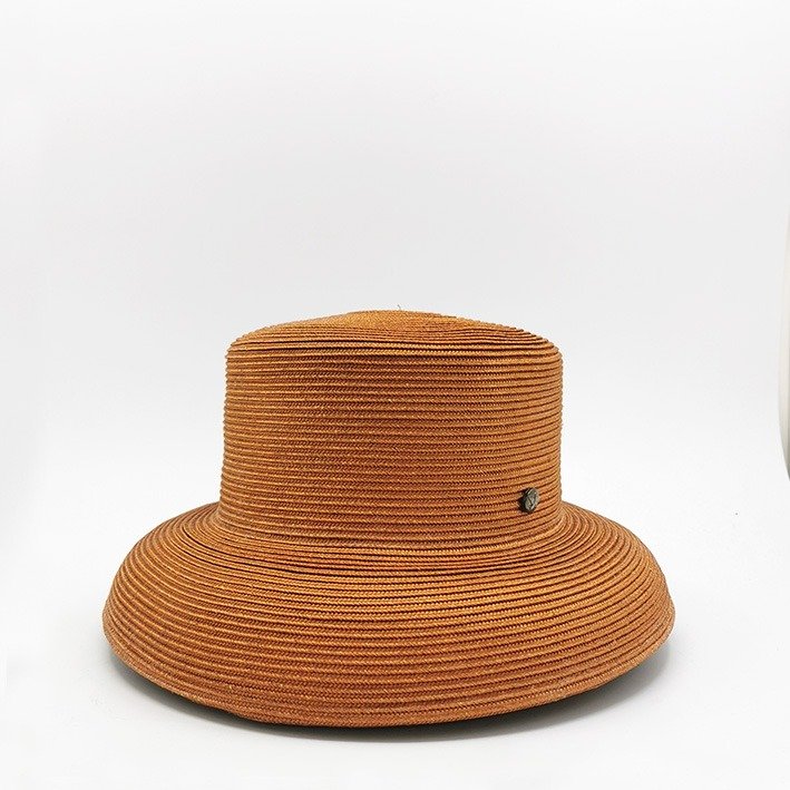 chapeau cloche style 60's