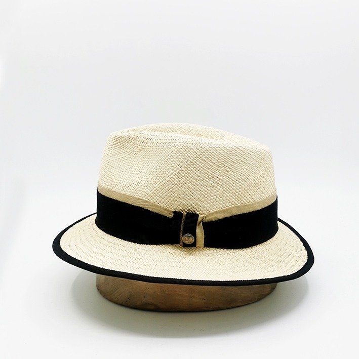 trilby chapeau beige